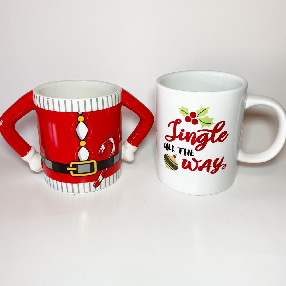2 Christmas Coffee Mugs
In good preowned condition